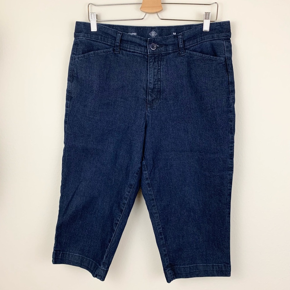 St John’s Bay Dark Wash Denim Capris wide leg